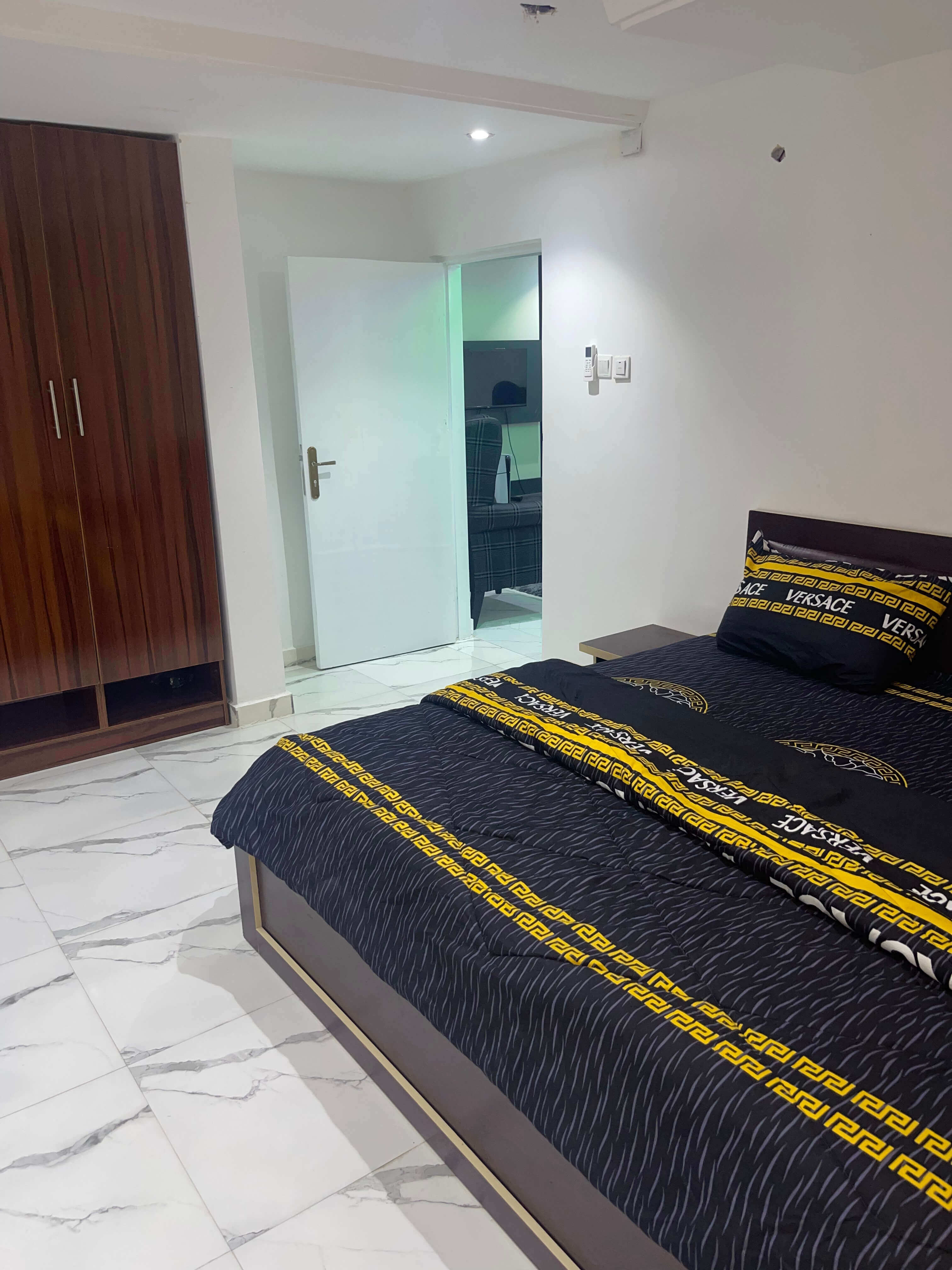CNT Luxury Apartments
