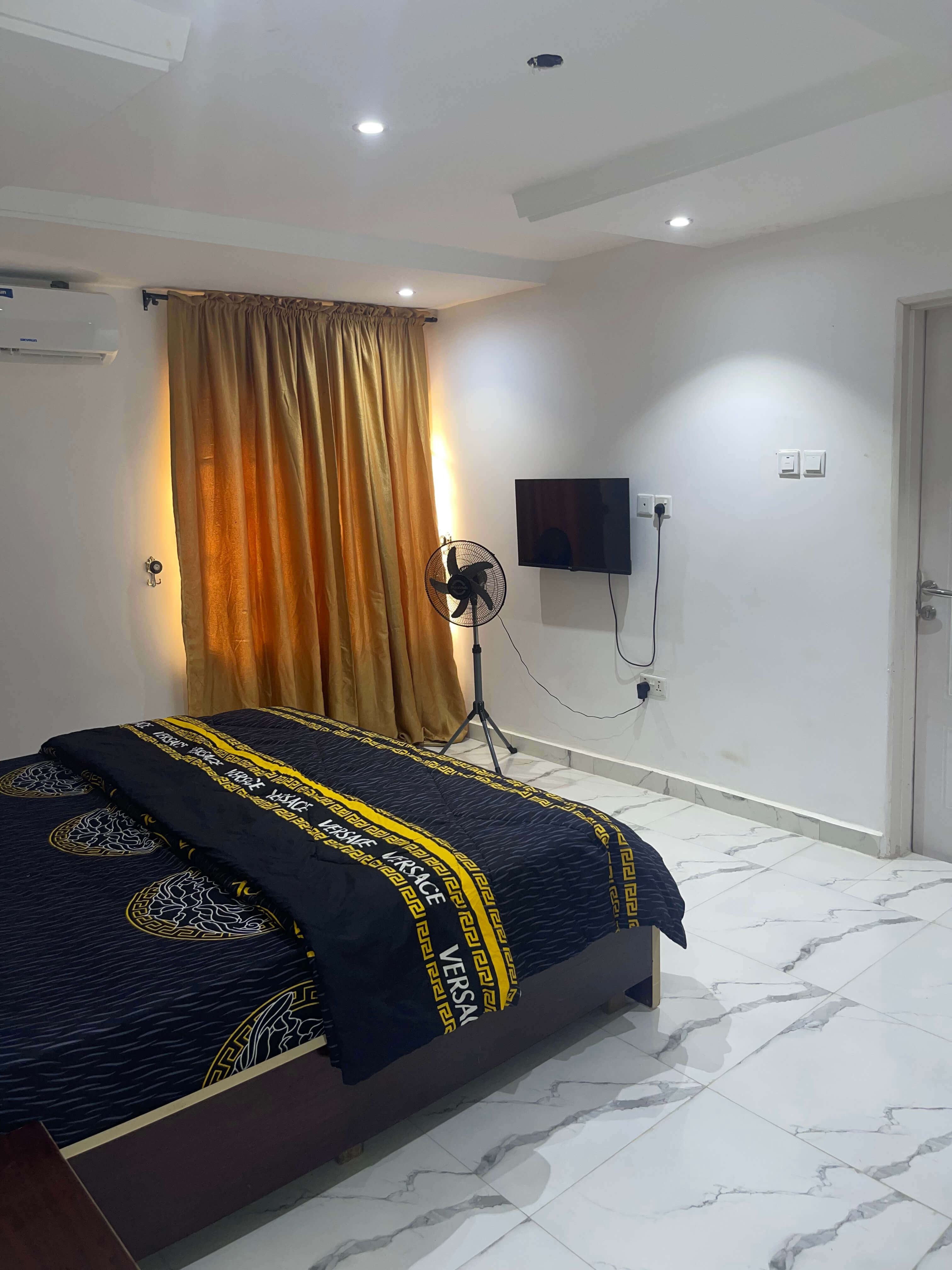 CNT Luxury Apartments